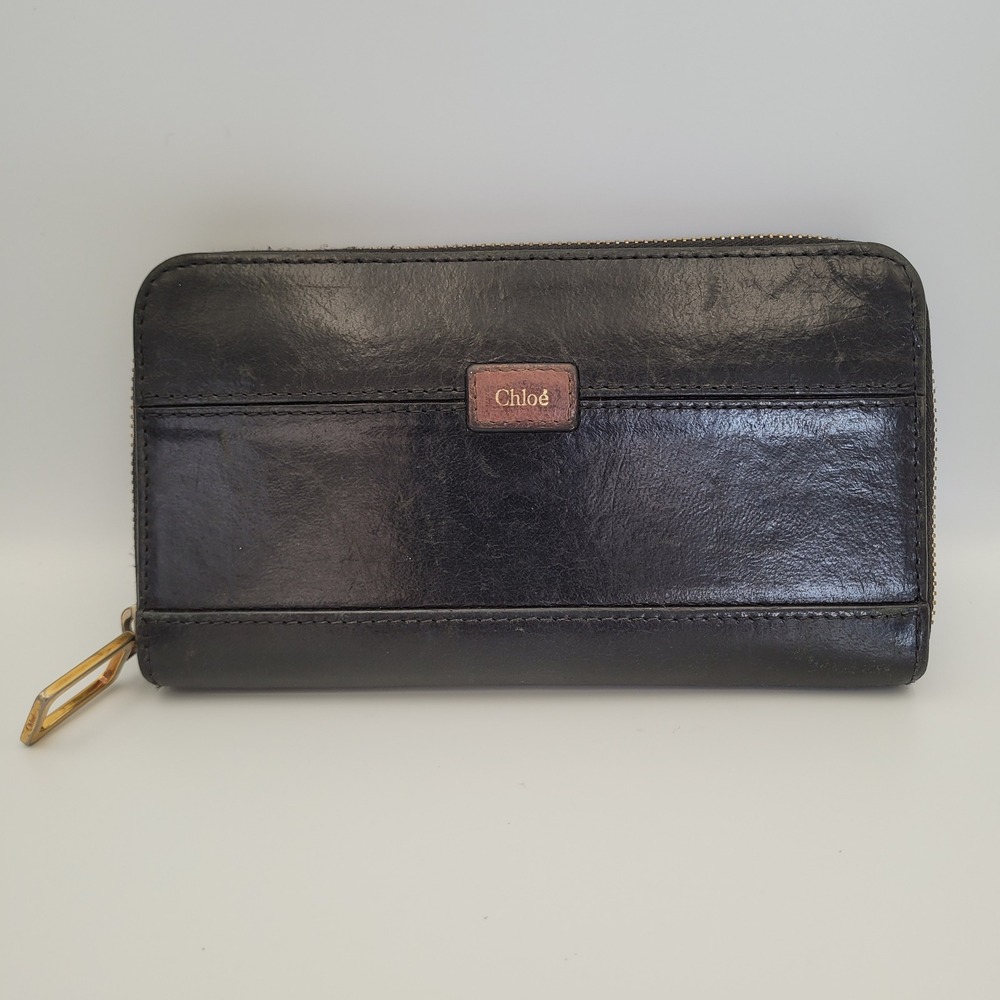 Chloe Black Leather Zip Around Long Wallet Gold Hardware Logo Plaque Large Quali